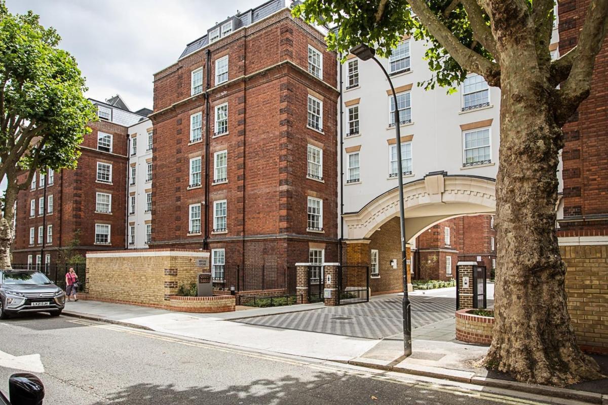 Modern And Stylish Apartment In West Kensington London Exterior photo